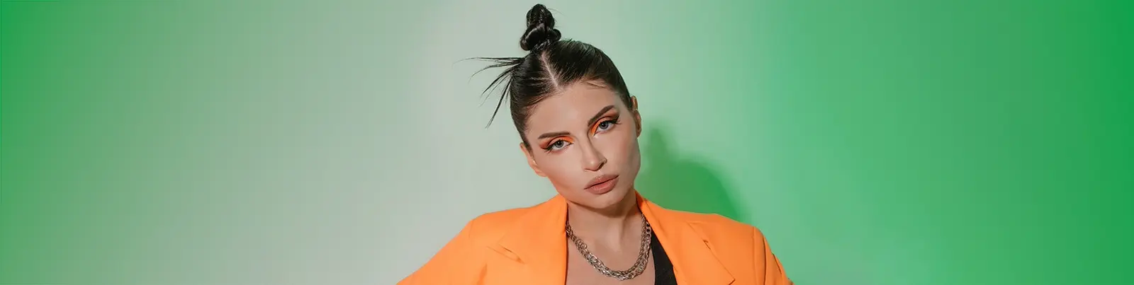 Фото исполнителя Caroline