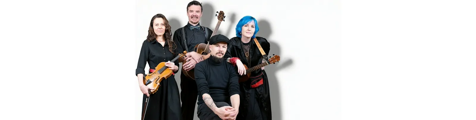 Фото исполнителя Лена Лири и проект Биржа