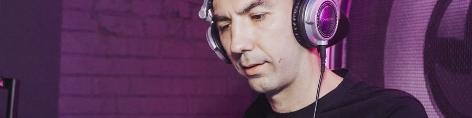 Фото исполнителя DJ ALEX STORM