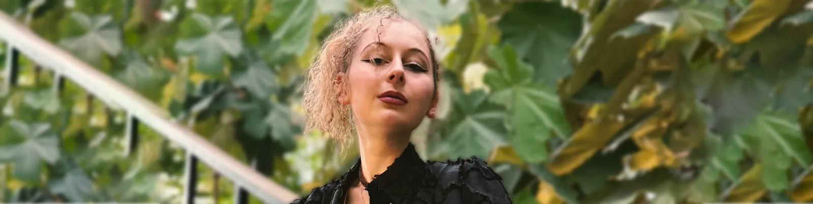 Фото исполнителя Floral Pixie