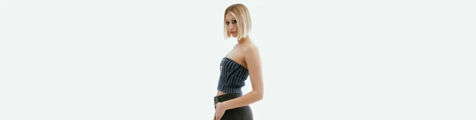 Фото исполнителя A R I