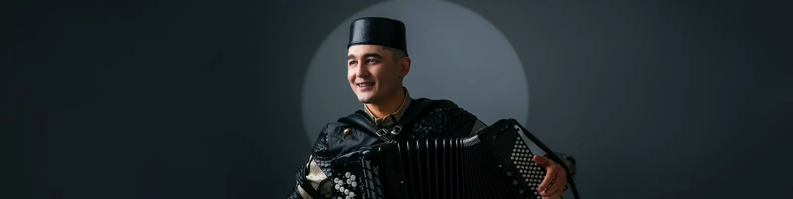 Фото исполнителя Разиль Камалов