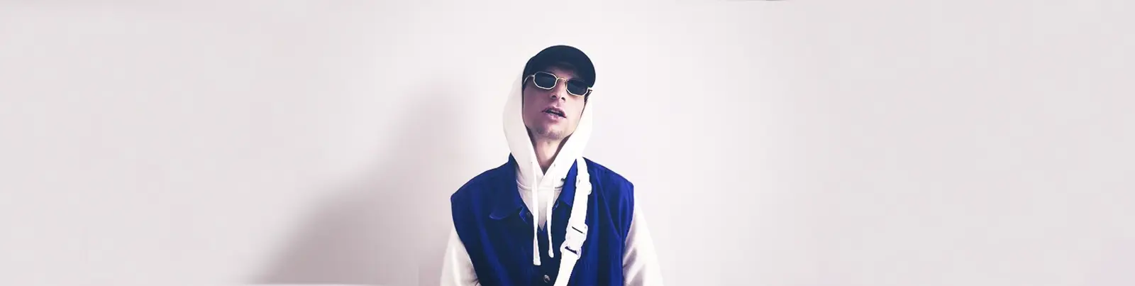 Фото исполнителя Vzhikins MC
