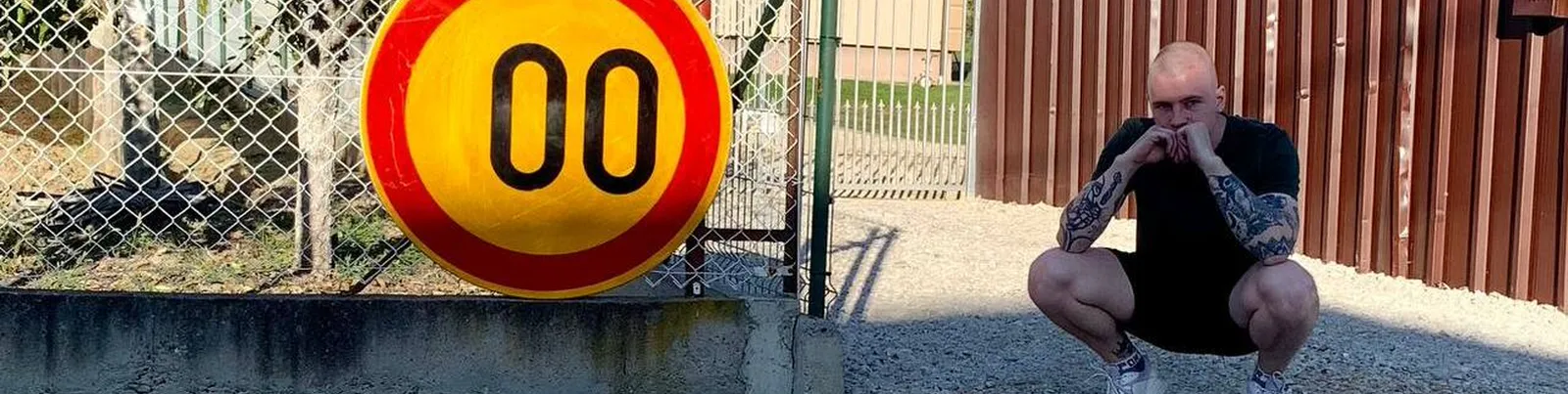 Фото исполнителя Бровник сделал тебе бит