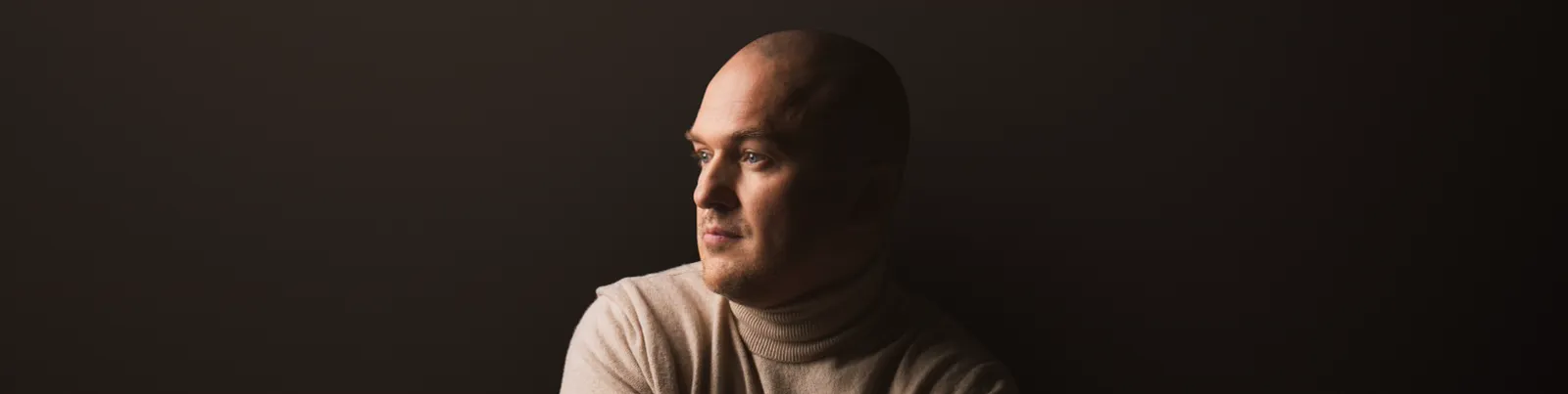 Фото исполнителя Александр Деревянко