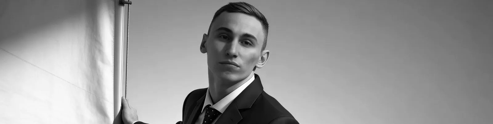 Фото исполнителя MIKLAS