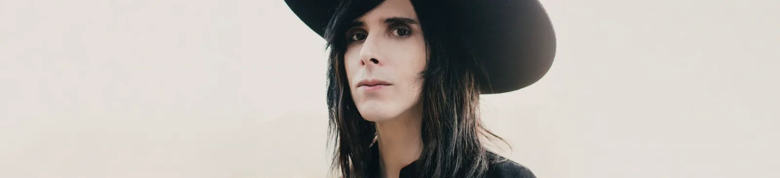 Фото исполнителя IAMX