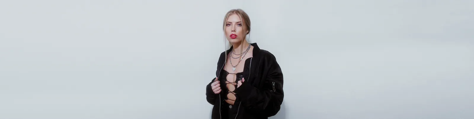 Фото исполнителя SOFÍA