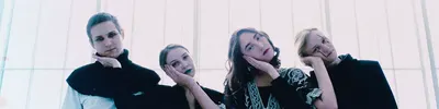 краем глаза