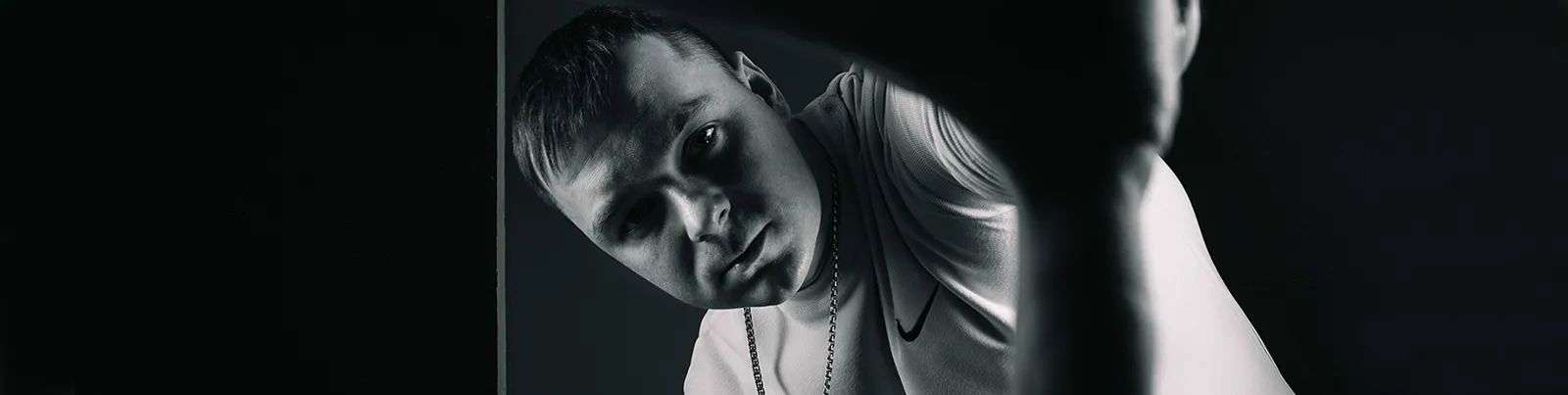 Фото исполнителя Looney