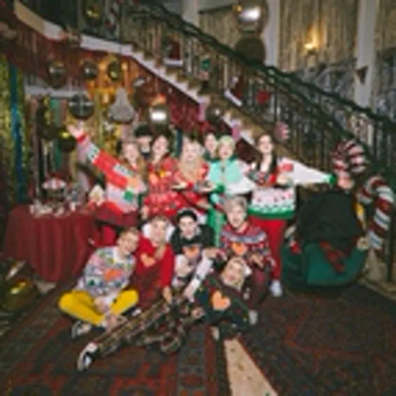 Фото исполнителя DREAM TEAM