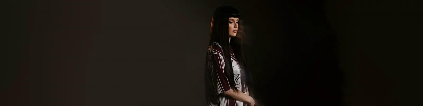Фото исполнителя АДАРИ́НА