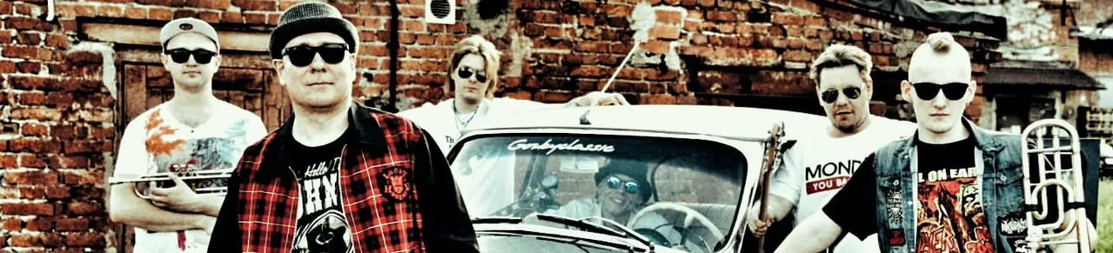 Фото исполнителя M.A.D. Band