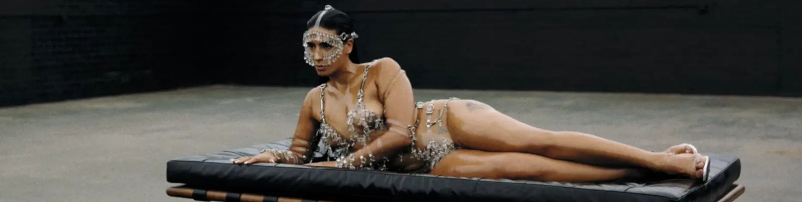 Фото исполнителя Sevdaliza