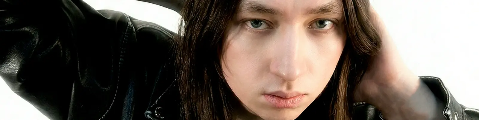 Фото исполнителя YOUNG LARI
