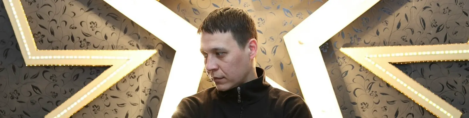 Фото исполнителя KOMS